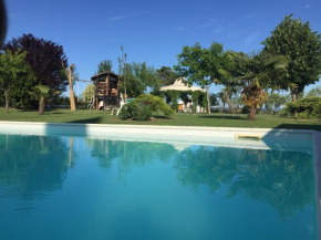 Appartamento con Piscina e Giardino a Siena Siena